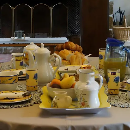 Le Manoir Du Tertre فندق مبيت وإفطار