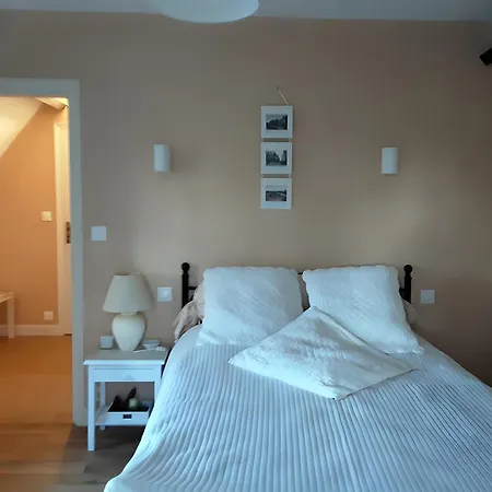 فندق مبيت وإفطار Le Manoir Du Tertre 3*