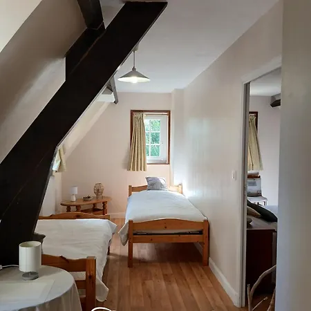 فندق مبيت وإفطار Le Manoir Du Tertre 3*